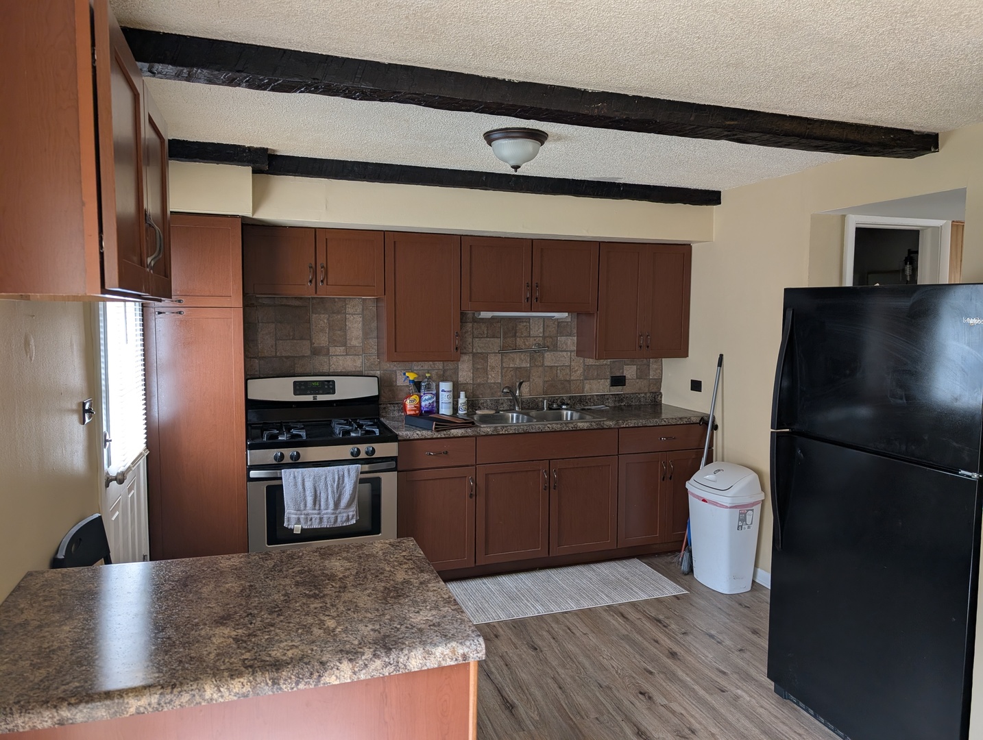 208 Dee Road North Aurora, IL 60542 - Photo 7 of 36