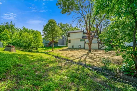 $309,000 | 708 Autumn Drive, Belton, MO 64012