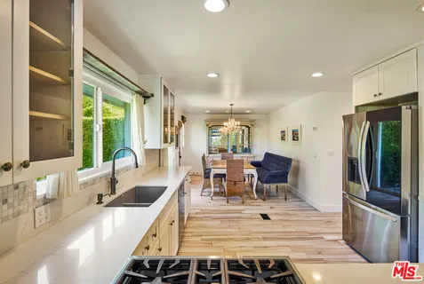 $3,795,000 | 6363 Zumirez Drive, Malibu, CA 90265