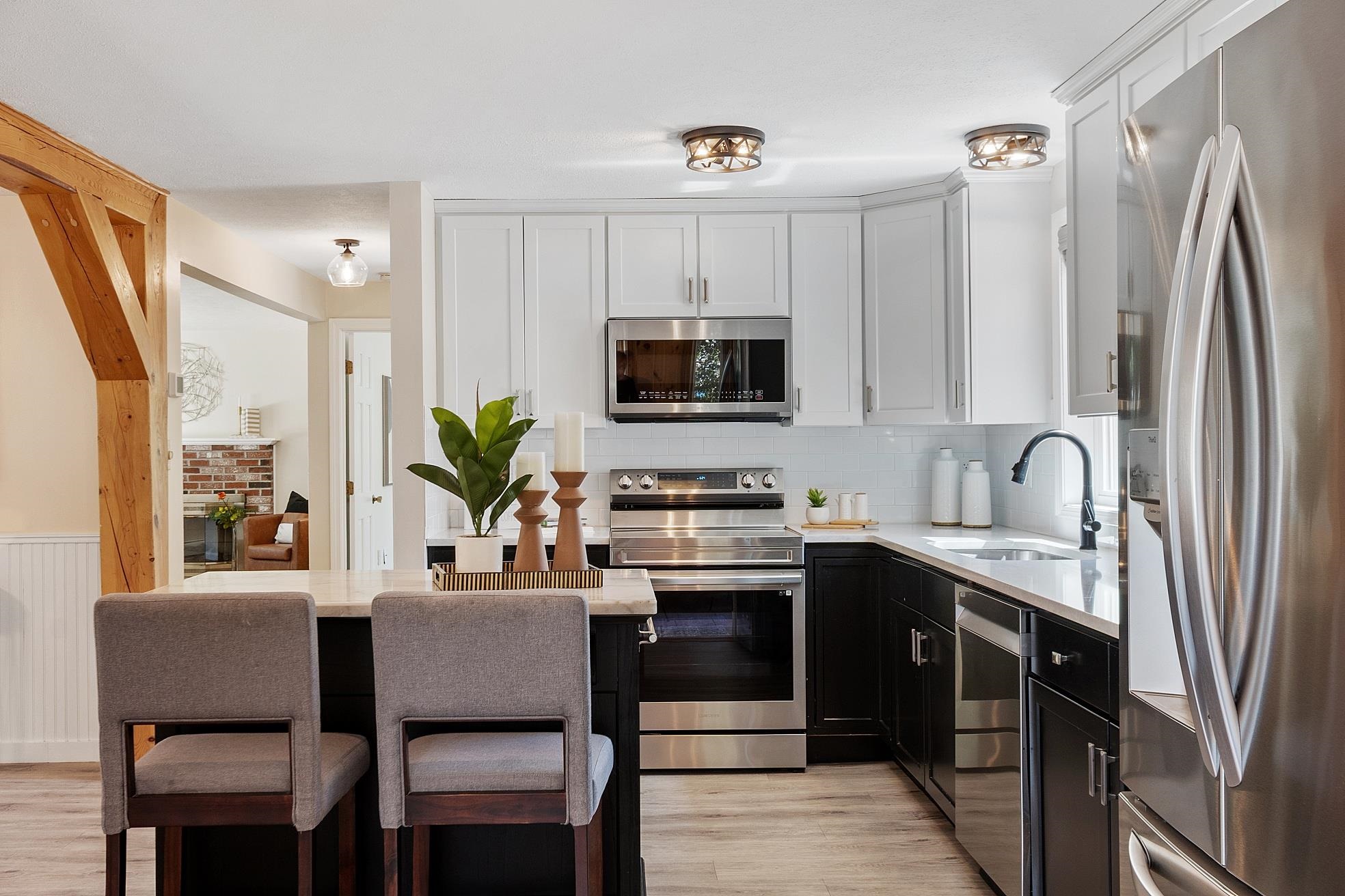 33 Thornton Road Nashua, NH 03063 - Photo 9 of 36