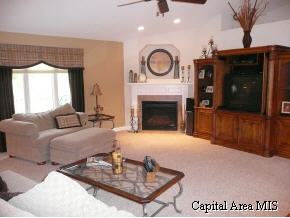 5225 Crane Drive Springfield, IL 62711 - Photo 4 of 9 Gallery Image 4