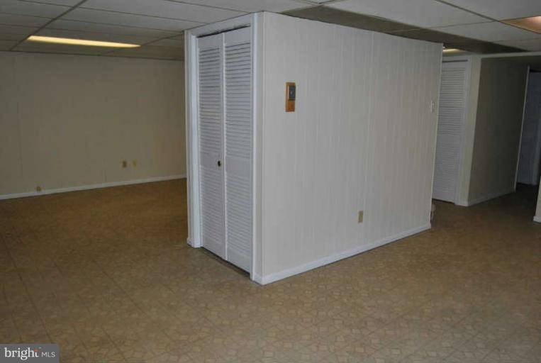 8301 Accotink Road Lorton, VA 22079 - Photo 17 of 25 Family Room