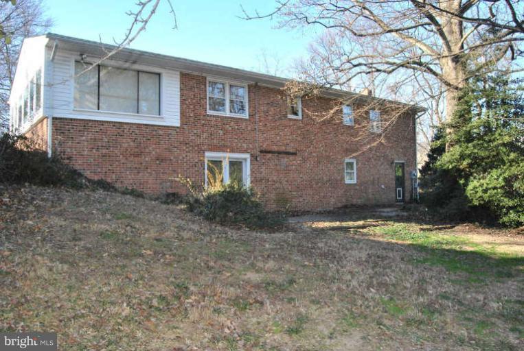 8301 Accotink Road Lorton, VA 22079 - Photo 25 of 25 Exterior (Rear)