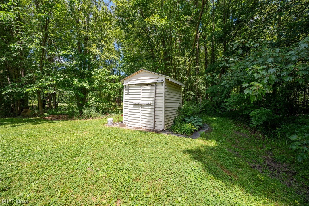 5950 Parkman Road Northwest Warren, OH 44481 - Photo 29 of 35
