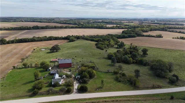 $315,000 | 18003 159th Highway, Horton, KS 66439
