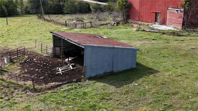 $315,000 | 18003 159th Highway, Horton, KS 66439