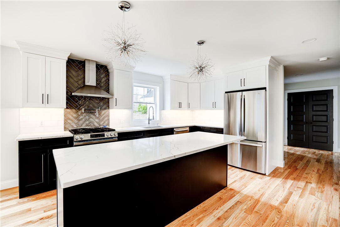 212 St Louis Avenue Woonsocket, RI 02895 - Photo 10 of 34