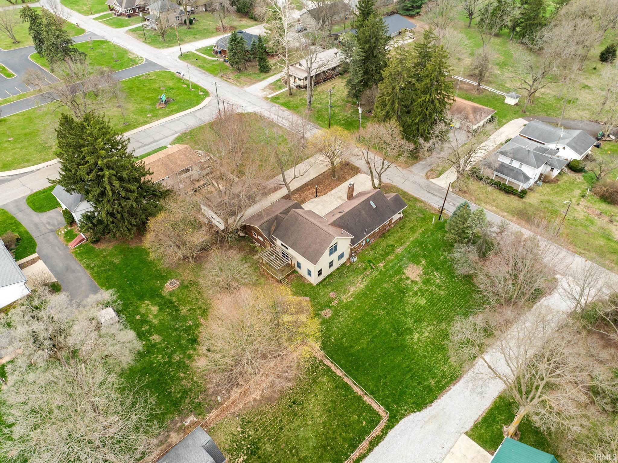 201 South River Road North Manchester, IN 46962 - Photo 12 of 31
