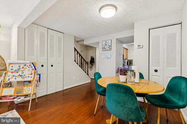 $424,900 | 8621 Kenosha Court, Lorton, VA 22079