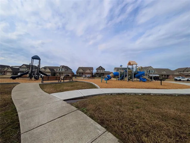 $2,380 | 3226 Cloud Crest Lane, Dickinson, TX 77539