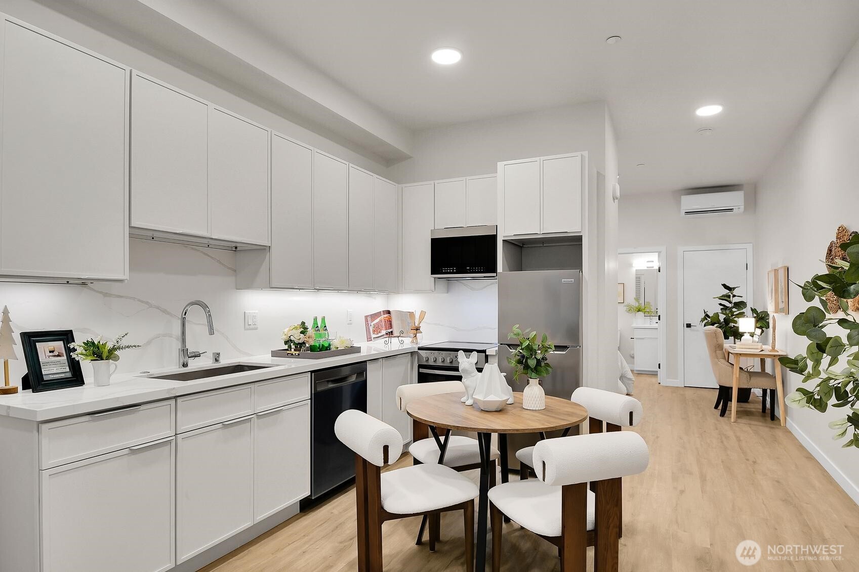 259 East Louisa Street Seattle, WA 98102 - Photo 24 of 35