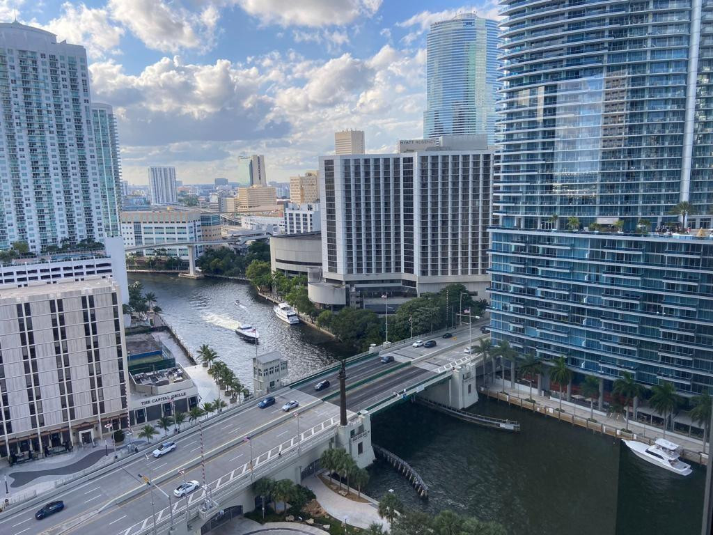 465 Brickell Avenue, Unit 1201 Miami, FL 33131 - Photo 20 of 30 Photo 20