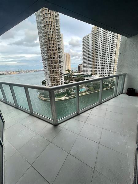 465 Brickell Avenue, Unit 1201 Miami, FL 33131 - Photo 7 of 30 Photo 7