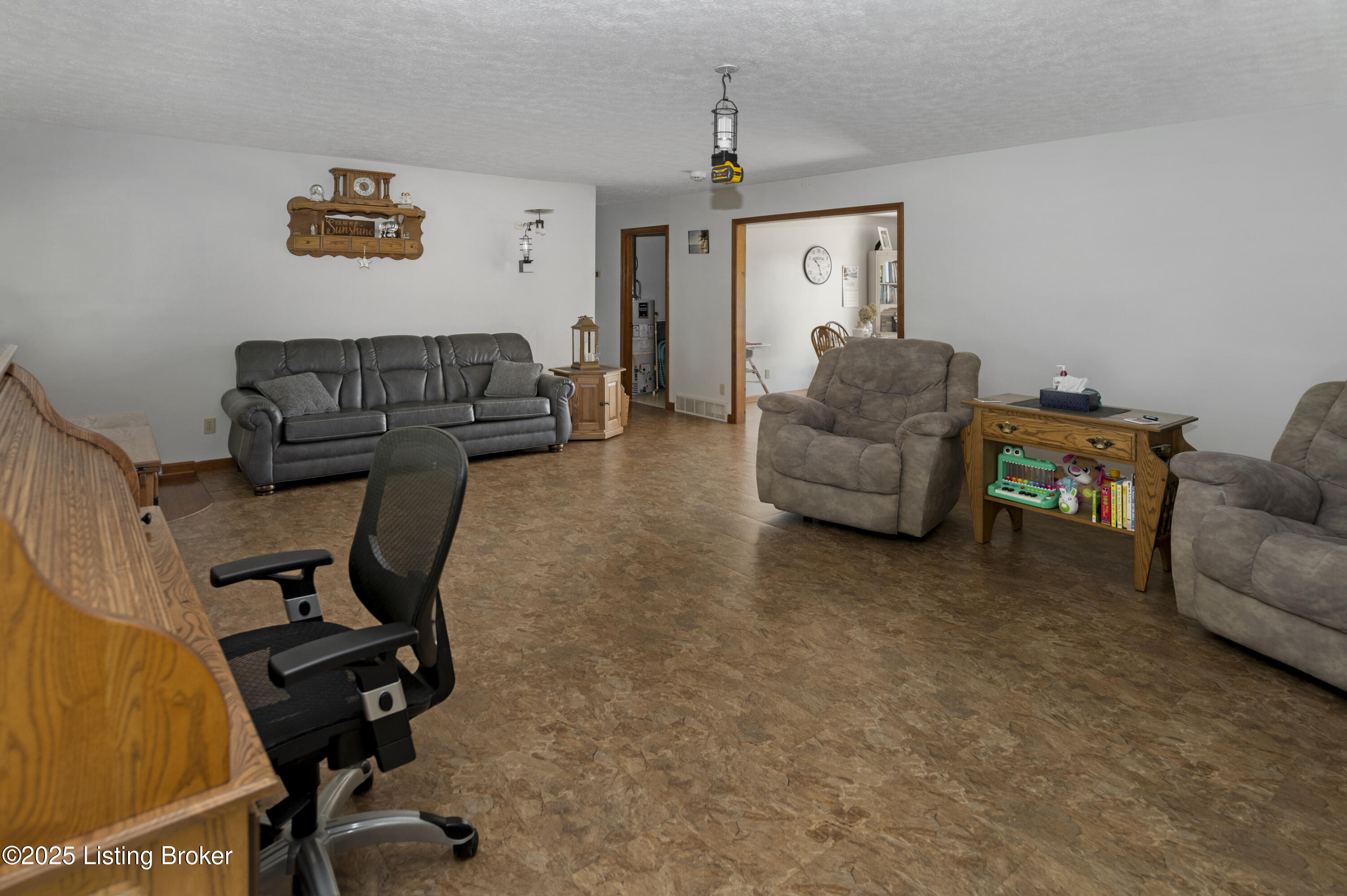 253 Boiling Springs Road Munfordville, KY 42765 - Photo 10 of 70 253BoilingSpringsRd-9