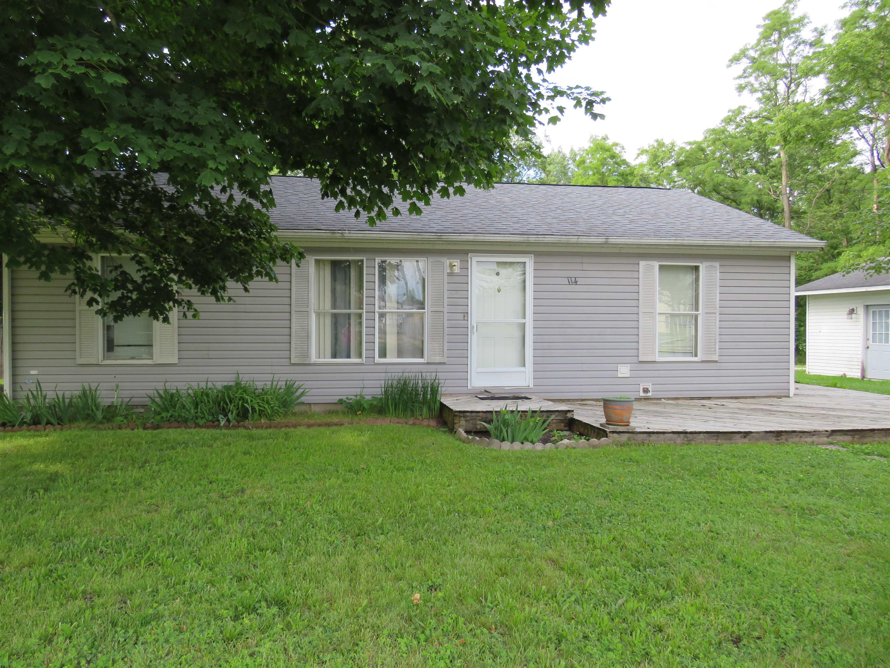 114 East 3rd Street Rochester, IN 46975 - Photo 3 of 20