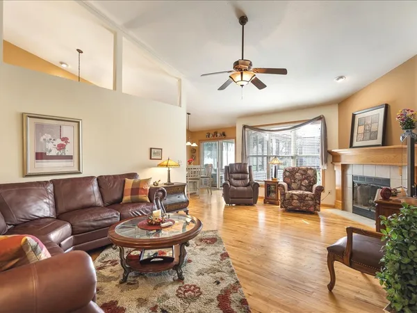 $254,900 | 6625 Sawgrass Drive, Unit 1, Rockford, IL 61114