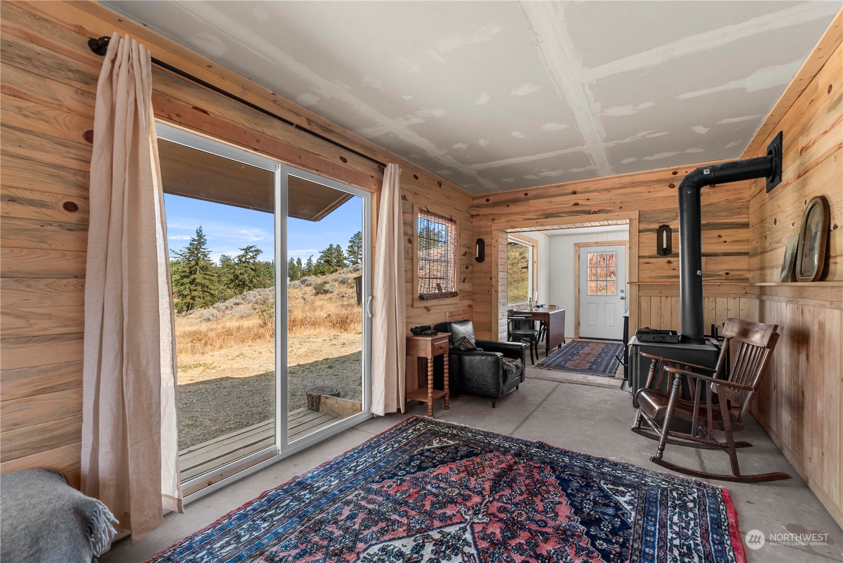 102 Fir Road East Wenatchee, WA 98802 - Photo 7 of 27