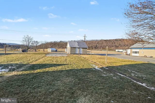 $194,900 | 325 East Market Street, Beavertown, PA 17813