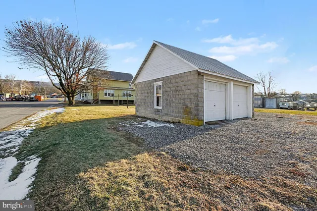 $194,900 | 325 East Market Street, Beavertown, PA 17813