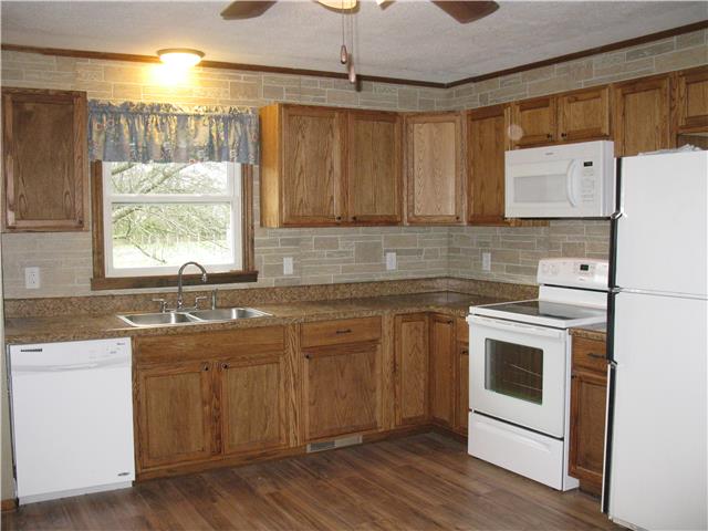 6887 Fredonia Road Manchester, TN 37355 - Photo 14 of 14 Kitchen