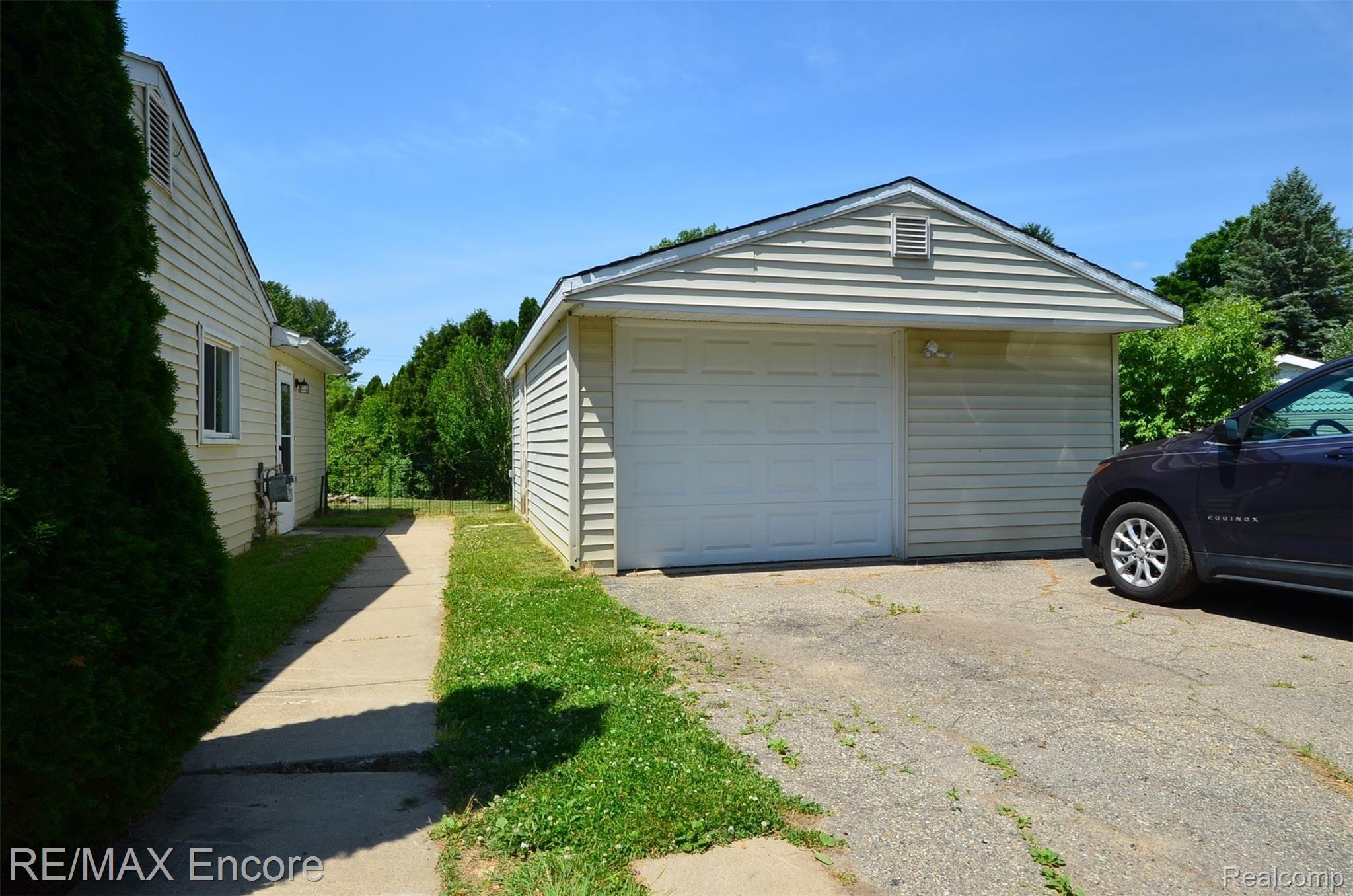 7859 Dubuque Road Clarkston, MI 48348 - Photo 32 of 39 DSC_0145.JPG