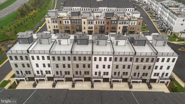 $620,170 | 21843 Beckhorn Sta Terrace, Broadlands, VA 20148