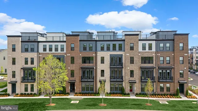 $620,170 | 21843 Beckhorn Sta Terrace, Broadlands, VA 20148