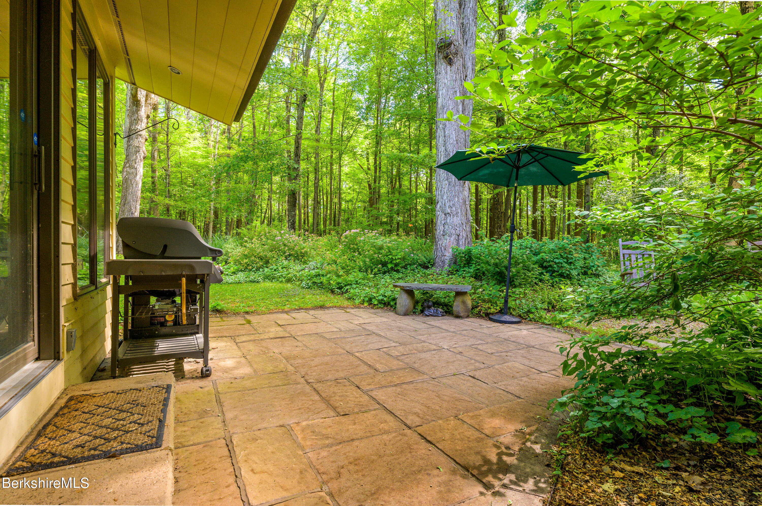 6 Ridge Road Egremont, MA 01230 - Photo 11 of 35 Patio