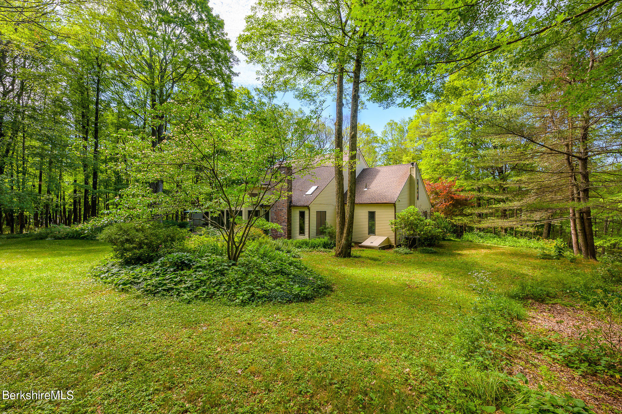 6 Ridge Road Egremont, MA 01230 - Photo 5 of 35 Private setting