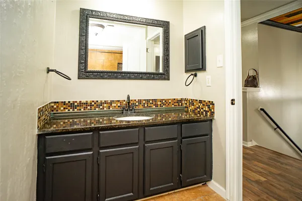 $2,550 | 2956 Waterloo Road, Pearland, TX 77581