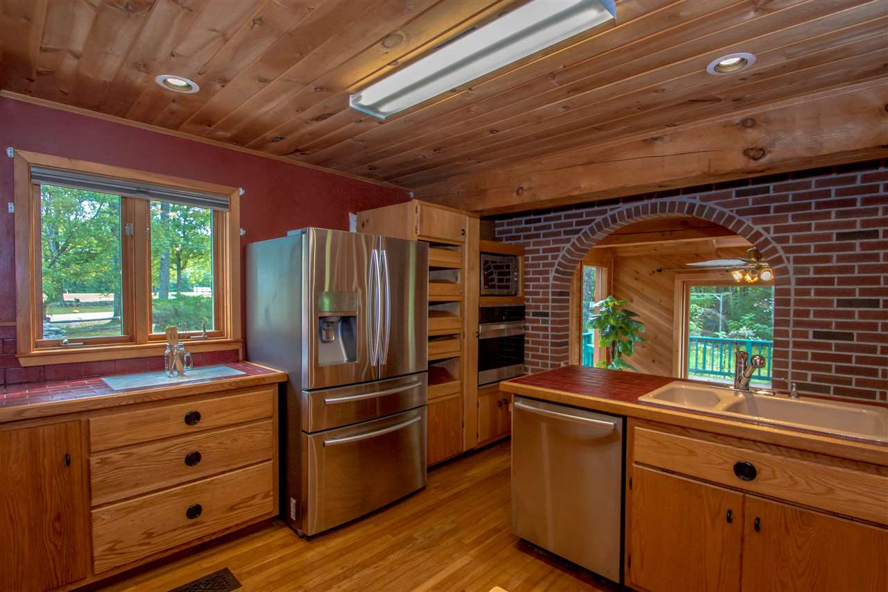 1316 Stark Road Conway, NH 03813 - Photo 7 of 35