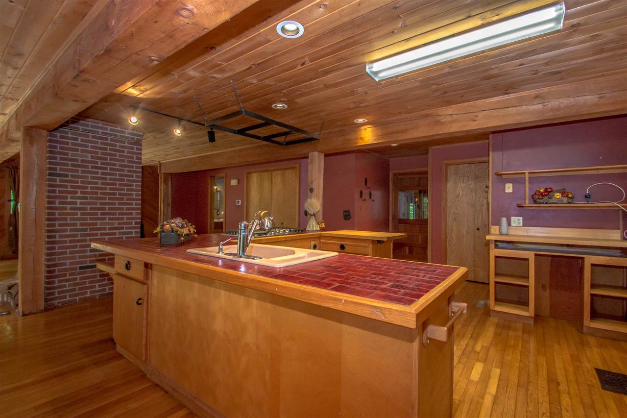 1316 Stark Road Conway, NH 03813 - Photo 8 of 35