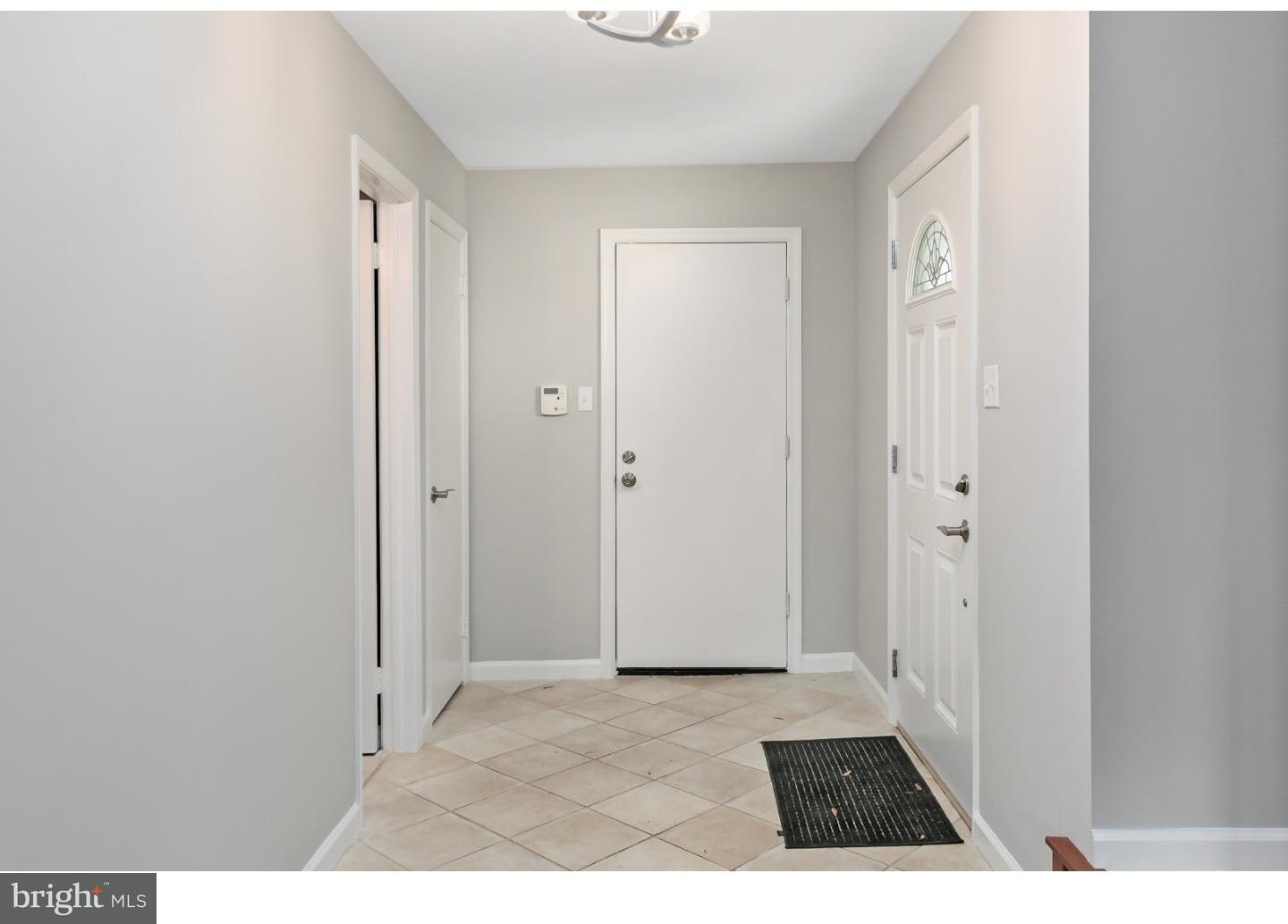108 Wayland Road Delran, NJ 08075 - Photo 3 of 21 Foyer