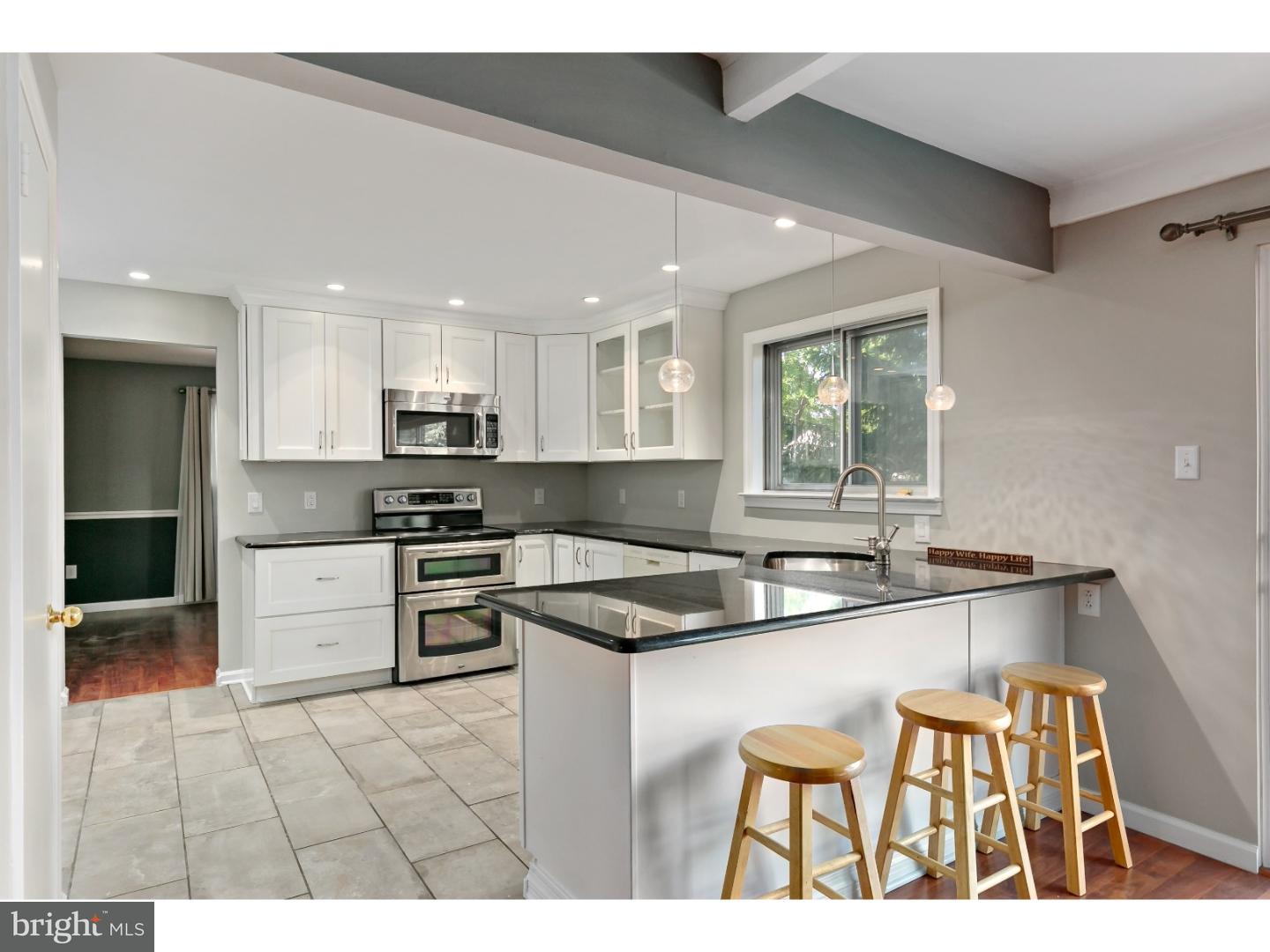 108 Wayland Road Delran, NJ 08075 - Photo 4 of 21 Kitchen