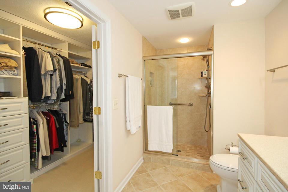 8056 Athena Street Springfield, VA 22153 - Photo 22 of 30 Bath (Master)