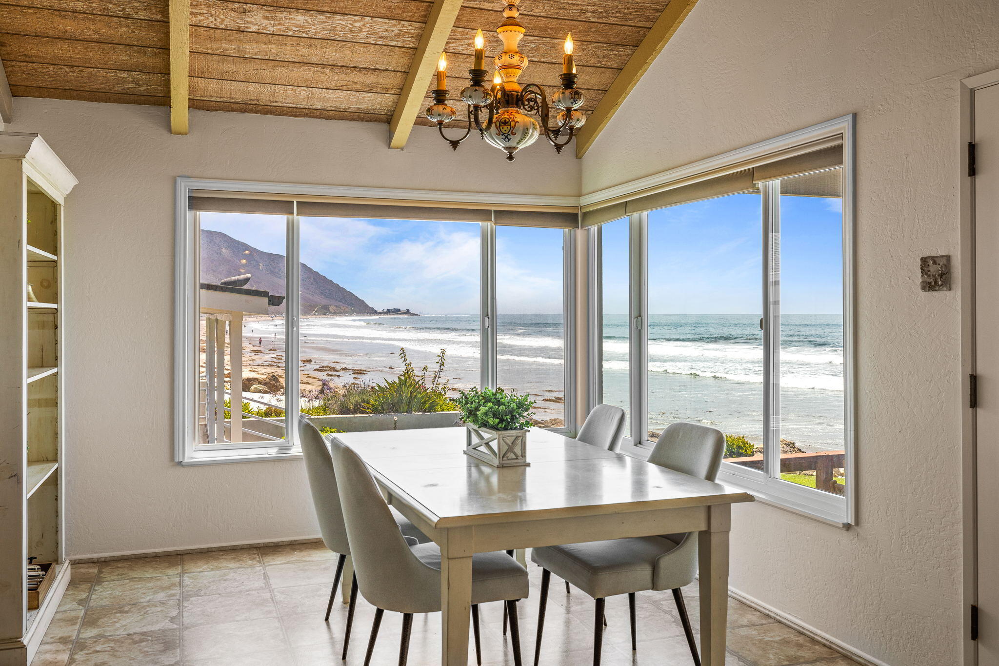 2908 Solimar Beach Drive Ventura, CA 93001 - Photo 21 of 84 27-web-or-mls-UpmarketMedia_2908Sol-34