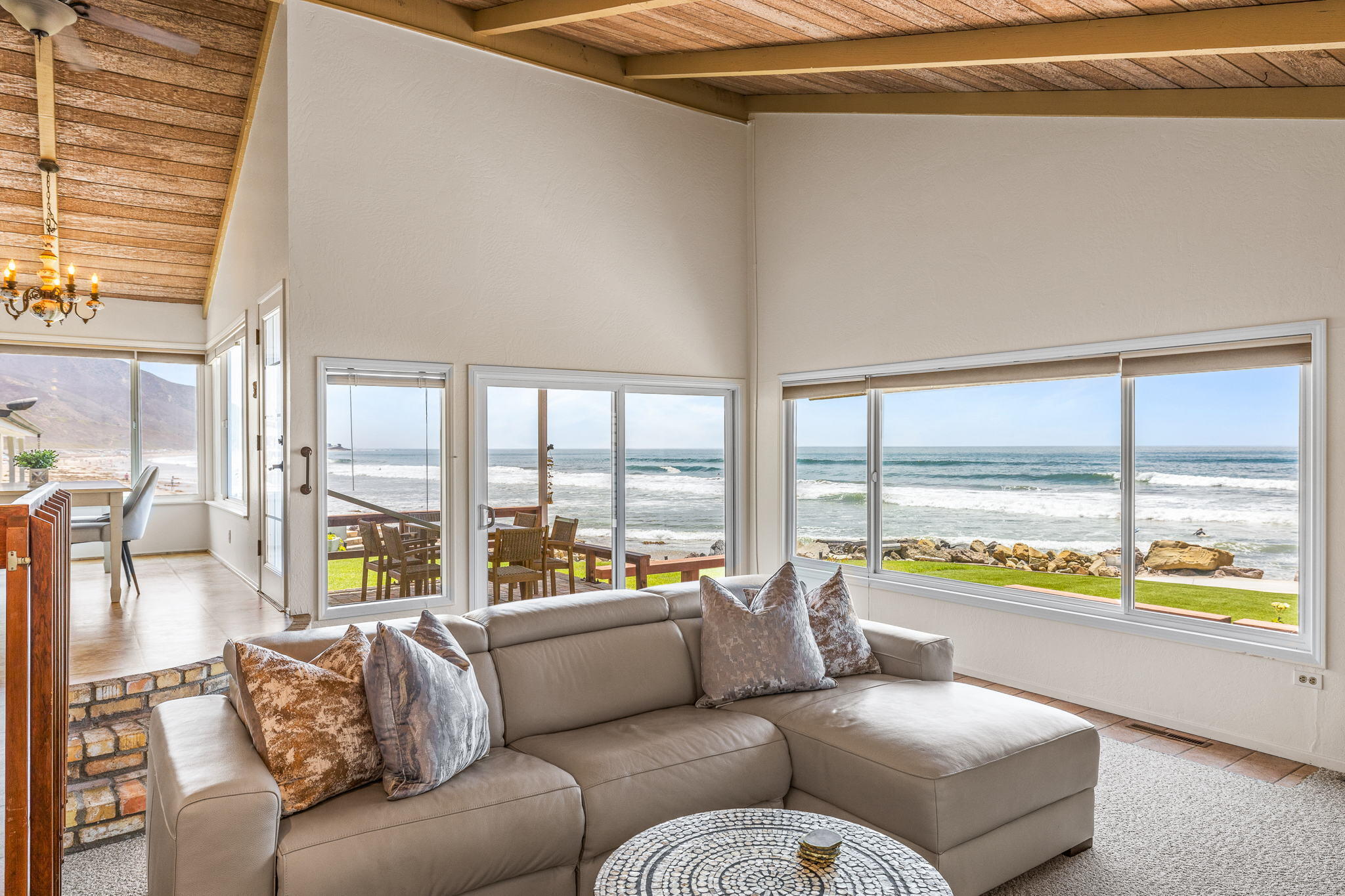 2908 Solimar Beach Drive Ventura, CA 93001 - Photo 25 of 84 33-web-or-mls-UpmarketMedia_2908Sol-40