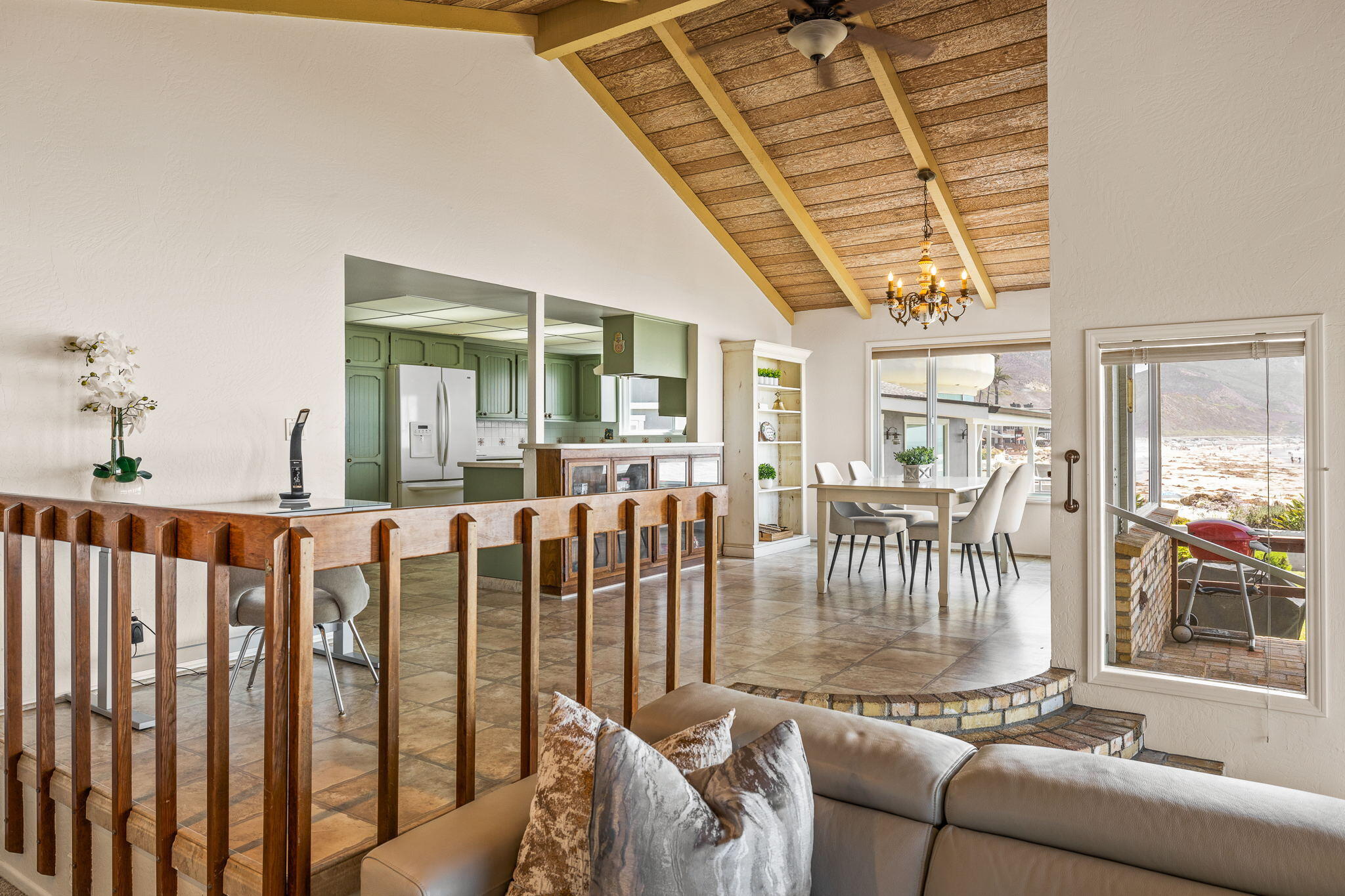 2908 Solimar Beach Drive Ventura, CA 93001 - Photo 30 of 84 39-web-or-mls-UpmarketMedia_2908Sol-46