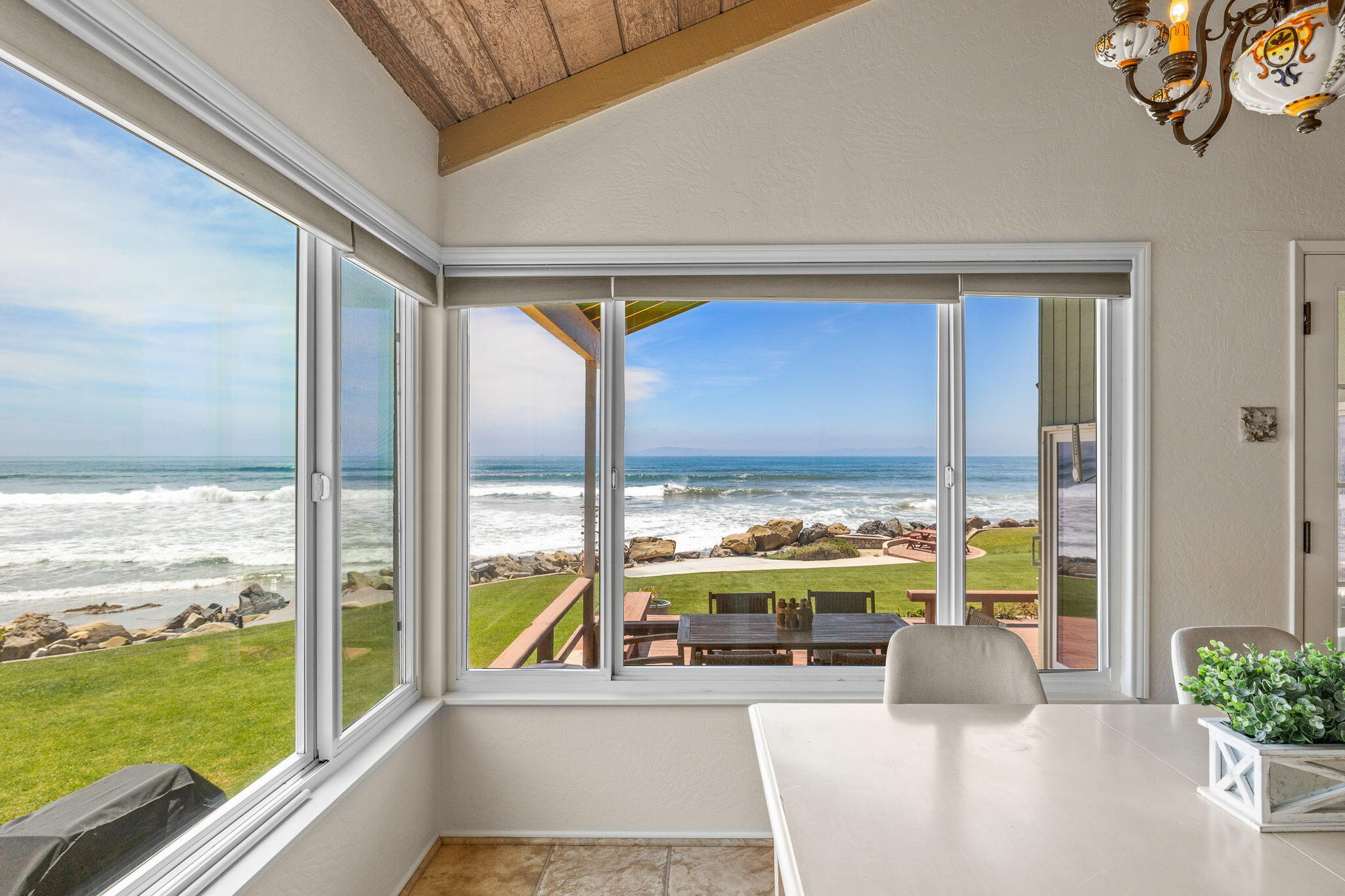 2908 Solimar Beach Drive Ventura, CA 93001 - Photo 32 of 84 41-web-or-mls-UpmarketMedia_2908Sol-48