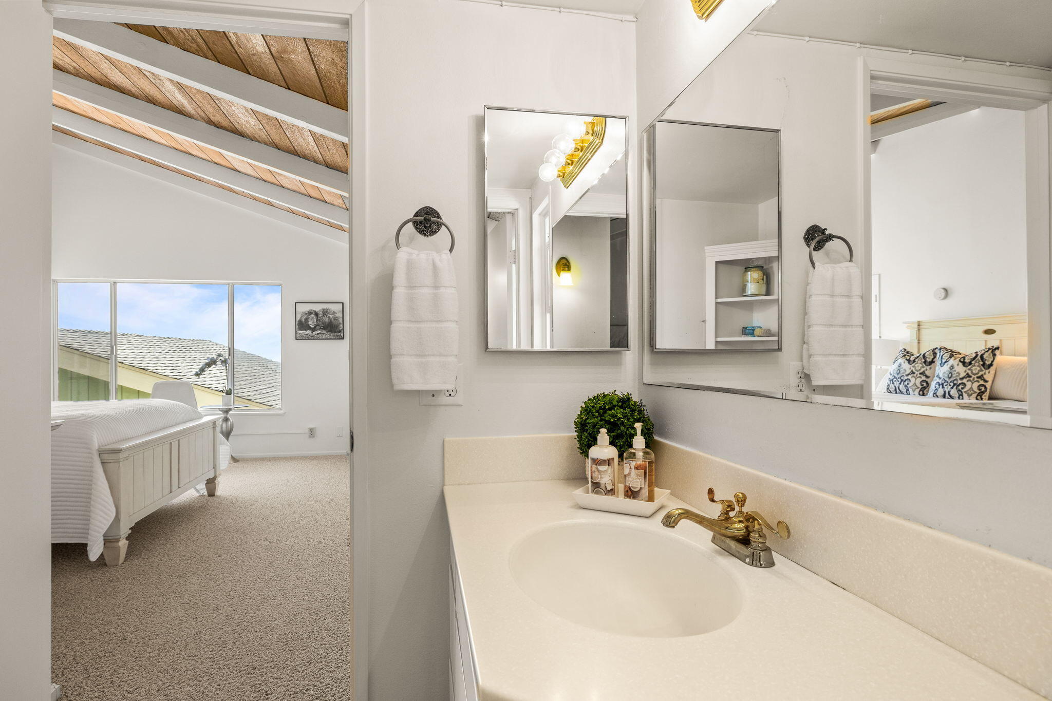 2908 Solimar Beach Drive Ventura, CA 93001 - Photo 41 of 84 53-web-or-mls-UpmarketMedia_2908Sol-15