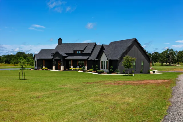 $2,200,000 | 1981 County Road 202, Caldwell, TX 77836