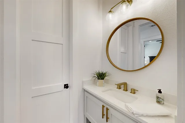 $2,200,000 | 1981 County Road 202, Caldwell, TX 77836