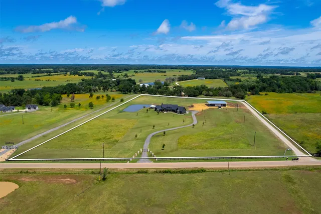 $2,200,000 | 1981 County Road 202, Caldwell, TX 77836
