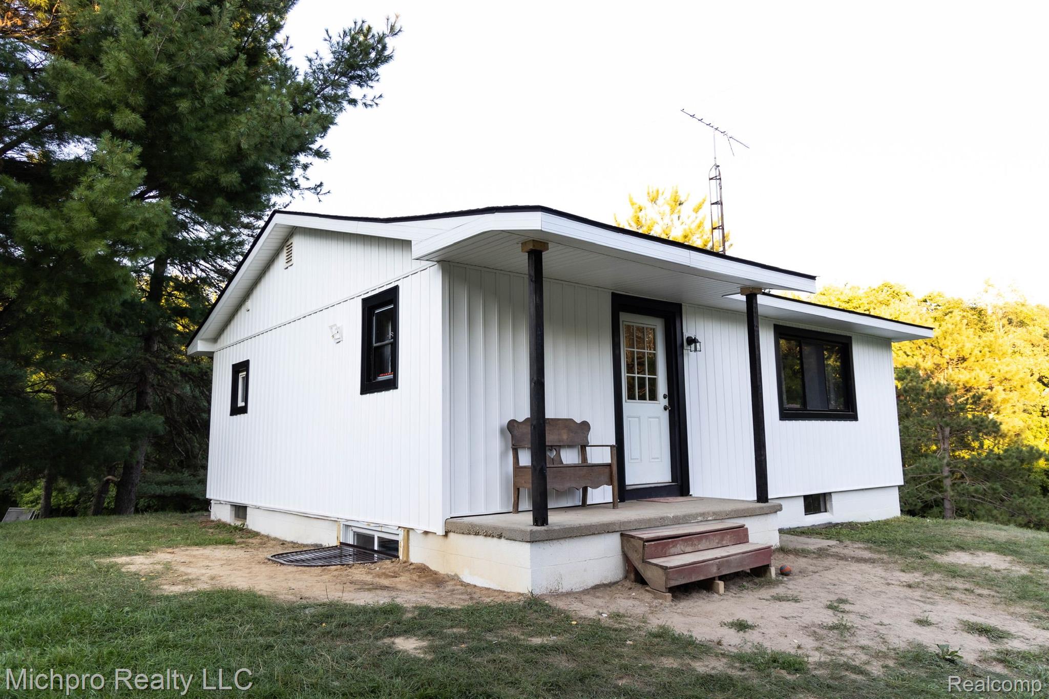 1515 Johnson Mill Road North Branch, MI 48461 - Photo 1 of 33 Gallery Image 1