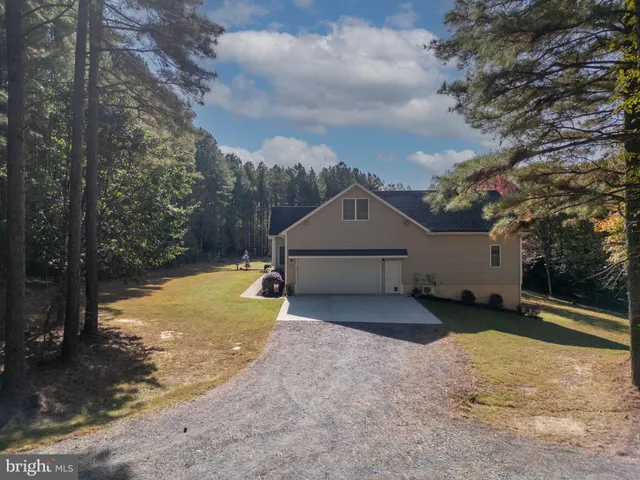 $709,900 | 16526 Bald Eagle Drive, King George, VA 22485