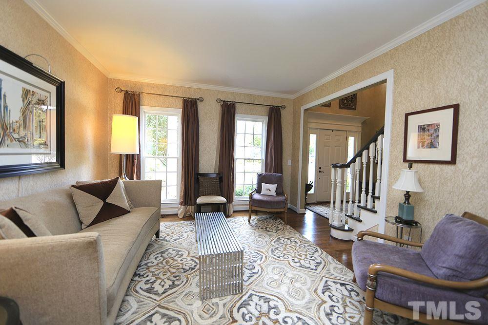 7812 Mayapple Place Raleigh, NC 27613 - Photo 5 of 30 What an easy room to enjoy!