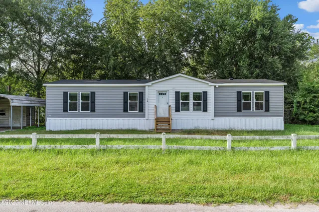 a house view with a outdoor space