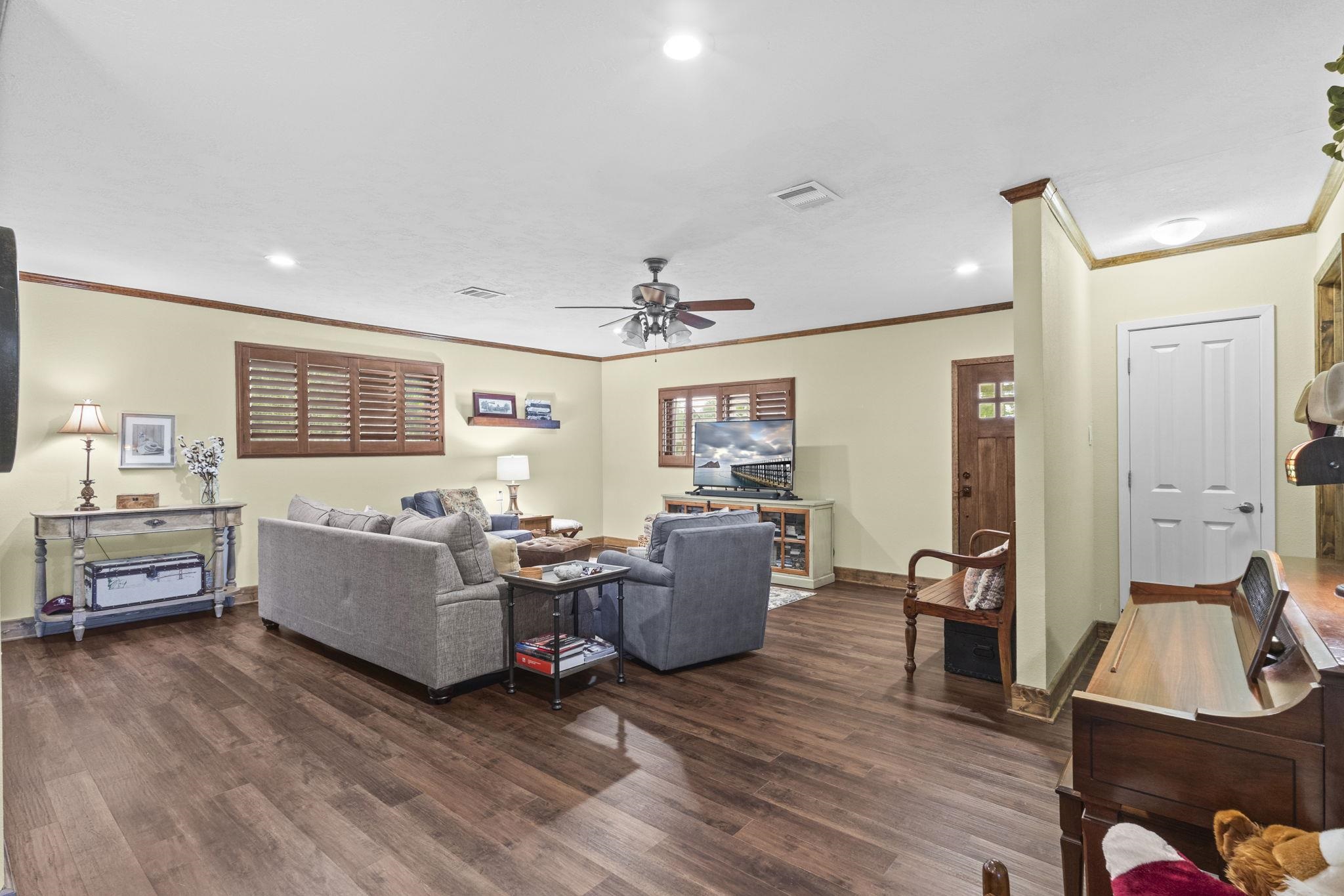 1663 4th Street Nome, TX 77629 - Photo 4 of 25
