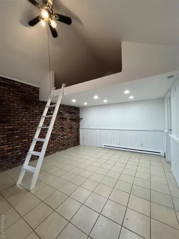 $2,500 | 175 B Beach 109th Street | Rockaway Park