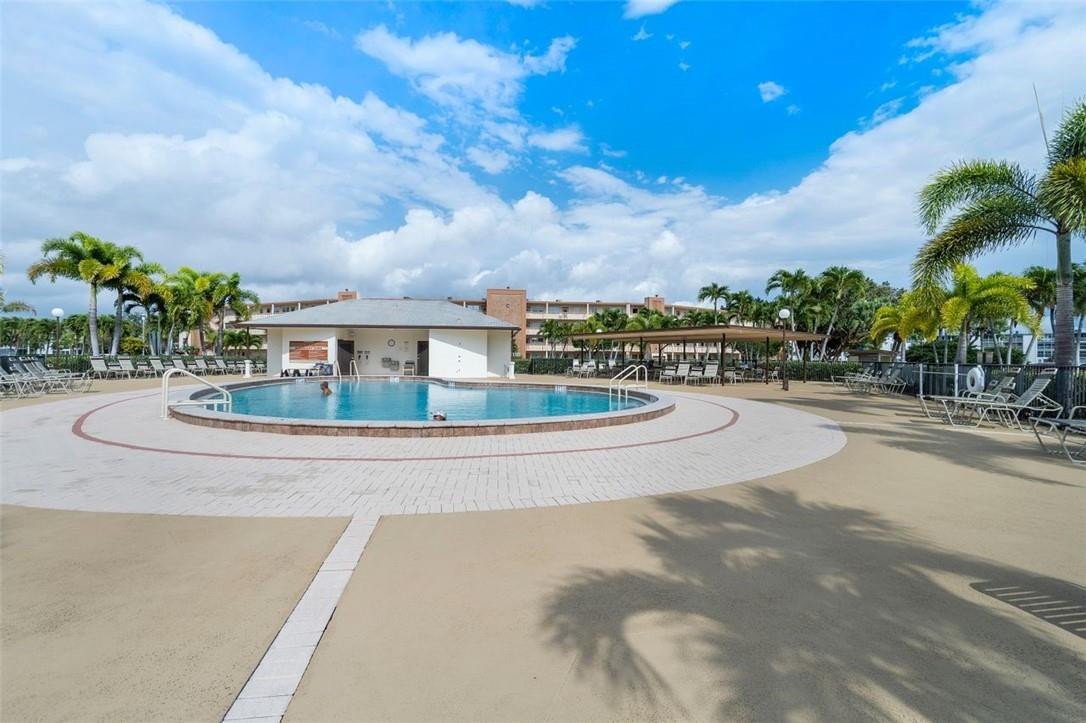 4021 Newcastle B, Unit 4021 Boca Raton, FL 33434 - Photo 3 of 25 Photo 3
